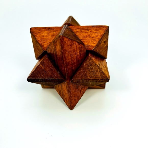 Star Puzzle Wood Cube Brain Tease 3D Challenge Game - Picture 1 of 5